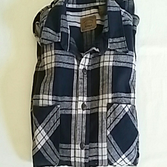 St. Johns Bay Other - St. Johns Bay heavyweight shirt.